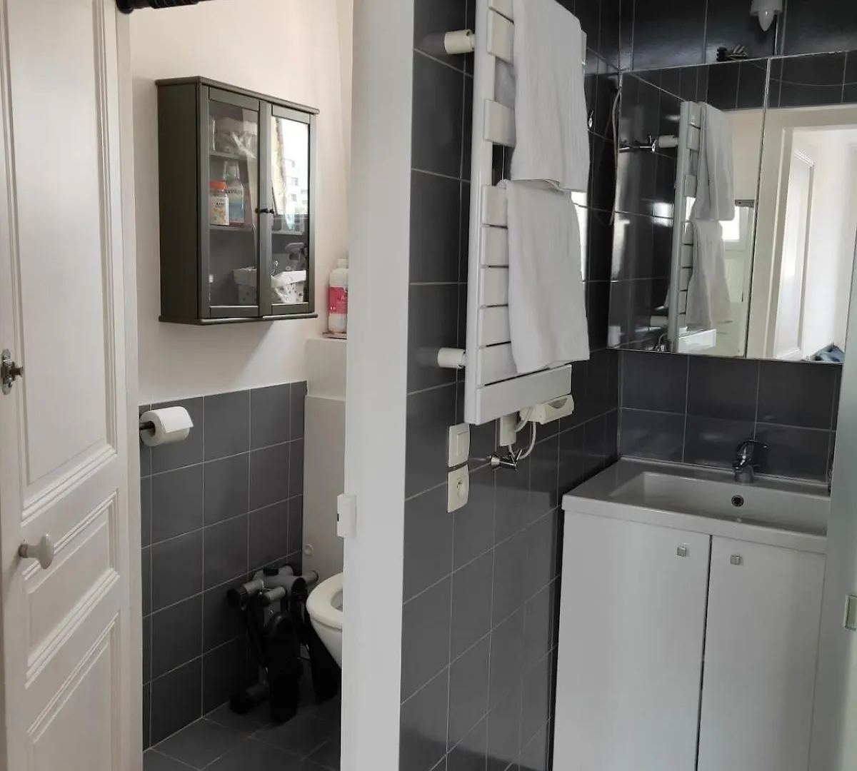 Pere Corentin - Ci - Bright Apt For 2Pers At Porte D'Orleans, 14E 파리 아파트