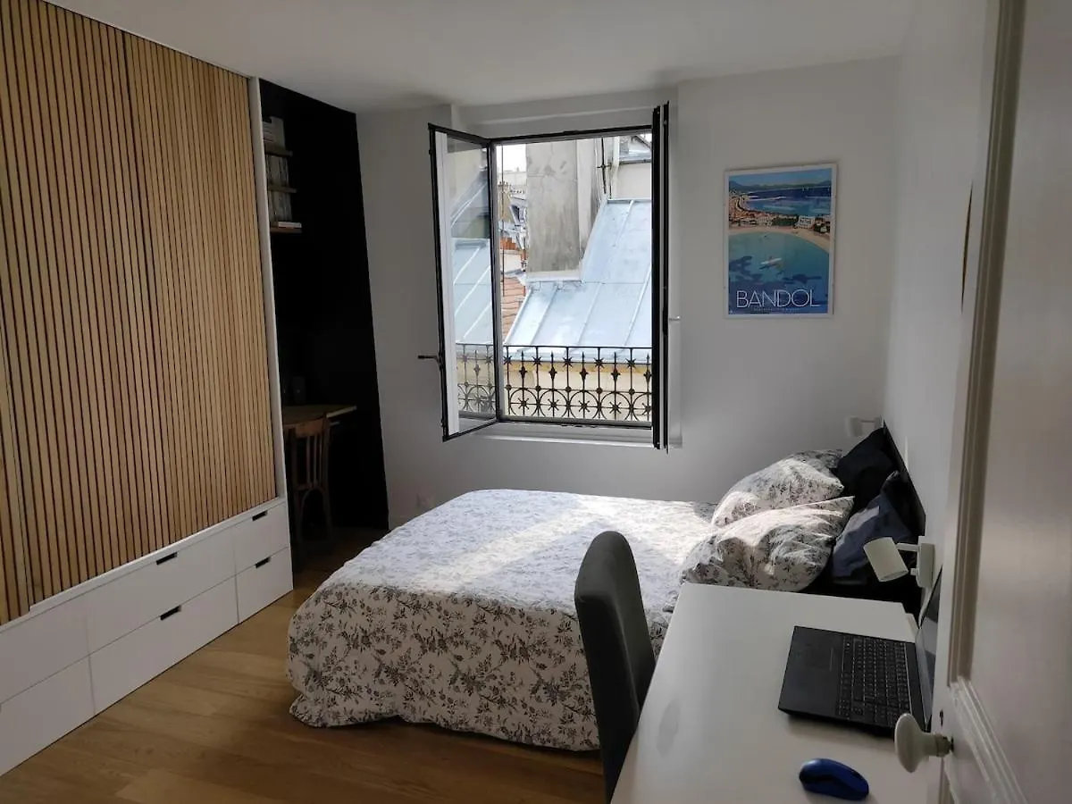 Pere Corentin - Ci - Bright Apt For 2Pers At Porte D'Orleans, 14E Paris 0*,  France